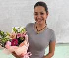 Karla Yanet “N” fue detenida como presunta autora intelectual del feminicidio de la maestra Noemí Isabel Ríos Torres, asesinada a balazos el 2 de septiembre cuando se encontraba en su vehículo junto a sus dos hijos, en Manzanillo, Colima, México.