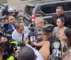 Roosevelt Hernández, exjefe del Estado Mayor Conjunto de las Fuerzas Armadas de Honduras, llegando a los Juzgados de Letras Penal en Tegucigalpa.
