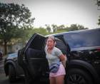 El caso de Patricia Escobar, una madre de origen hondureño detenida por agentes del Servicio de Inmigración y Control de Aduanas (ICE) en Austin, Texas, ha generado indignación y preocupación entre sus familiares y miembros de la comunidad, luego de que se conociera que sus dos hijas, de cuatro y siete años, quedaron bajo el cuidado de su padre tras el arresto.