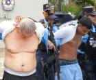 Los detenidos enfrentan investigaciones por asociación terrorista, tráfico de drogas y porte ilegal de armas de uso prohibido.