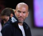 Zinedine Zidane podría volver a la acción después de más de dos años sin trabajo.