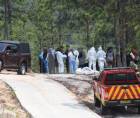En las últimas horas se confirmó que entre los tres cuerpos calcinados encontrados en el cerro El Cimarrón, en el Distrito Central, una de las víctimas corresponde a una mujer, en un caso que continúa bajo investigación.