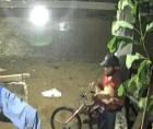 Vecinos señalaron que Mencías era presuntamente vinculado con hurtos en viviendas de la zona.