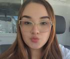 El caso de la doctora Mariam Elisa Morales Donaire, de 23 años, estaría vinculado a problemas sentimentales y familiares que la habrían llevado a buscar refugio en un hotel de la ciudad de Granada, donde posteriormente fue localizada en estado crítico.