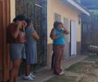 Familiares llegaron a reconocer el cuerpo de Martha Elizabeth Montalván Cáceres.