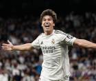 Gonzalo García celebrando su gol con el Real Madrid ante el Betis.