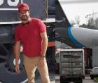 Cinco personas perdieron la vida y otras cinco resultaron heridas luego de que un avión de carga de Amazon se saliera de la pista mientras aterrizaba en el Aeropuerto Internacional de Miami, Florida, y terminara impactando varios vehículos.