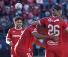 Jugadores dle Toluca celebrando uno de los goles ante LA Galaxy.