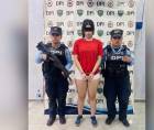 La detención de la joven se volvió viral en redes sociales. El caso ha generado decenas de comentarios de algunos usuarios que ofrecieron pagar la fianza.