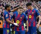 Jugadores del Barcelona celebrando uno de lo goles ante el Villarreal.