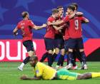 Los jugadores de República Checa celebrando el gol de Michal Sadílek ante Sudáfrica.