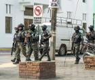 Las Fuerzas Armadas mantienen patrullajes móviles en barrios, colonias y zonas comerciales de San Pedro Sula para reforzar la seguridad.