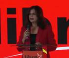 Rixi Moncada, candidata presidencial del Partido Libertad y Refundación durante una conferencia de prensa.