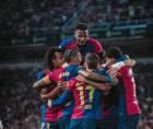 El Barcelona prepara movimientos importantes de cara al próximo mercado de fichajes, y una de sus jóvenes promesas podría salir del club tras no entrar en los planes de Hansi Flick.