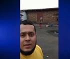 Migrantes de Honduras, Cuba y Ecuador denunciaron este jueves que el Servicio de Inmigración y Aduanas (ICE) estadounidense los deportó “a la fuerza” a la República Centroafricana, sin previo aviso, por lo que buscan ayuda para retornar y argumentan que “violaron todos sus derechos”.