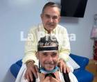 Luego de días de incertidumbre y cadenas de oración que unieron al gremio médico y a la sociedad sampedrana, el reconocido médico Sergio Bendaña ha sido dado de alta. El galeno, hijo del exministro de Salud y reconocido médico Arturo Tuky Bendaña, logró superar una delicada crisis de salud que lo mantuvo bajo estricta vigilancia médica.