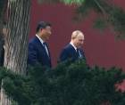 El presidente ruso, Vladímir Putin, se reune con el líder supremo de China Xi Jinping.