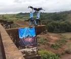María Eduarda, estudiante de 21 años, falleció durante un salto en bungee en Limeira, Brasil.