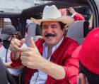 El expresidente de Honduras, Manuel Zelaya Rosales, informó que fue sometido de manera sorpresiva a una intervención quirúrgica para retirar el exceso de líquido que se había acumulado alrededor de su corazón.