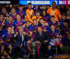 El futbolista se va del Barcelona tras coronarse bicampeón de la Liga Española.