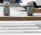 Las autoridades exhortan a los conductores a dar prioridad a los peatones al cruzar la vía, especialmente en los lugares donde no existen puentes peatonales.
