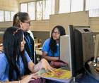 Se estima que al menos el 7% de los más de 17,500 centros educativos cuentan con acceso a internet.