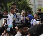 Previo a su ingreso a la <b>Corte Suprema de Justicia (CSJ)</b>, el expresidente <b>Juan Orlando Hernández</b> reiteró este lunes que los delitos de fraude y lavado de activos que se le atribuyen en el caso <b>Pandora II</b> no existen.