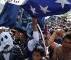 Aficionados del Motagua en los alrededores del estadio Nacional.