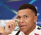 Mbappé estuvo en conferencia de prensa previo al debut del Real Madrid en Champions League.