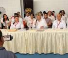 La conferencia municipal terminó marcada por dos escenas: el discurso oficial sobre desarrollo vial y el reclamo ciudadano contra un aumento que la población considera excesivo. López dijo que se reunirá con los delegados que nombren los taxistas para iniciar un diálogo abierto.