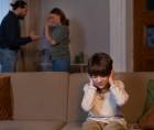 Los niños que crecen en medio de un ambiente de caos puede tener problemas emocionales.