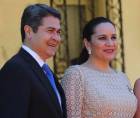 Ana García, esposa del expresidente hondureño Juan Orlando Hernández, indultado por el presidente estadounidense, Donald Trump, y liberado durante las últimas horas, reveló detalles sobre el futuro del exmandatario condenado por cargos de narcotráfico y armas en Estados Unidos.
