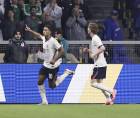Jude Bellingham celebrando uno de sus goles contra México en el estadio Azteca.