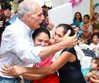 El mandatario destacó el valor de las madres hondureñas y deseó bienestar para sus familias.
