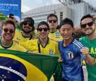 El influencer Shin Fujiyama está presente en el estadio para disfrutar del Brasil vs Japón.
