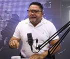 El alcalde Santiago Motiño afirmó que, de acuerdo con el artículo 21 del Reglamento General de la Ley de Municipalidades, los regidores que devengan un salario completo deben cumplir el mismo horario laboral que el resto de los empleados municipales.