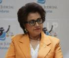 La presidenta del Poder Judicial, Rebeca Ráquel, durante una conferencia de prensa.