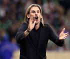 Técnico de Ecuador toma dolorosa decisión tras quedar eliminado del Mundial 2026