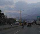 Al caer la noche, numerosos bulevares y avenidas de San Pedro Sula permanecen con iluminación deficiente o sin alumbrado público.