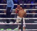 Teófimo López está peleando en Las Vegas, Estados Unidos.