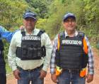 Dos hombres fueron rescatados sanos y salvos este jueves por equipos de la Unidad Nacional Antisecuestros (UNAS) de la Dirección Policial de Investigaciones (DPI), luego de permanecer privados de libertad tras ser víctimas de un engaño relacionado con una supuesta oferta de trabajo para construir una piscina en una zona rural de Francisco Morazán.