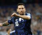 El festejo de Leo Messi tras su golazo de tiro libre en el tramo final del Jordania vs Argentina.