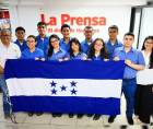 Estudiantes durante su visita a las instalaciones de Diario LA PRENSA.