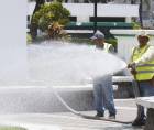 San Pedro Sula enfrenta días de calor intenso, con temperaturas máximas que rondan los 34 grados, según el pronóstico de Cenaos-Copeco para Cortés. En ciudades densas, asfaltadas y con poca sombra, esa sensación puede ser mayor por la isla de calor urbana. Y los consecuencias las paga el que sale a trabajar y no puede parar su quehacer por culpa del calor.