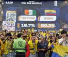 La afición de Ecuador le pone ambiente al partido contra Costa de Marfil.