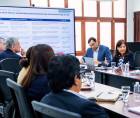 La Secretaría de la Presidencia, Energía, Enee, Cree y Finanzas integran el comité que coordinará la ejecución de la reforma del sector eléctrico. El Gobierno instaló el comité que coordinará la implementación de la Ley de Justicia Energética, con una licitación de 600 MW entre las primeras acciones.