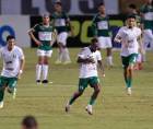 Edwin Solani Solano marcó los dos goles para el empate del Platense contra el Marathón.