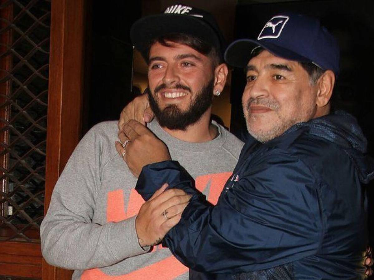Diego Maradona Jr. hará serie sobre su relación con su padre