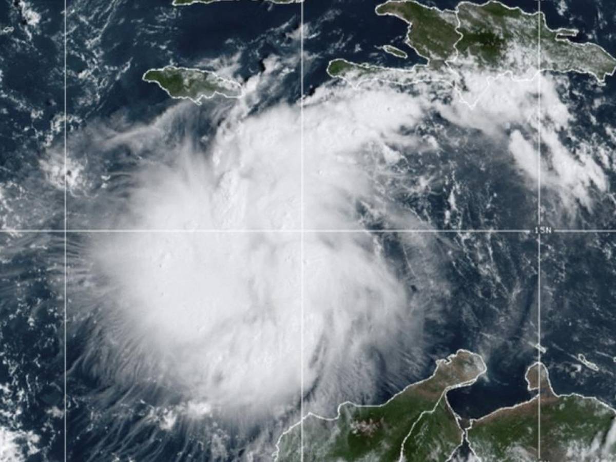 Copeco explica si hay riesgo: Ian se convierte en huracán a 490 kilómetros de Roatán