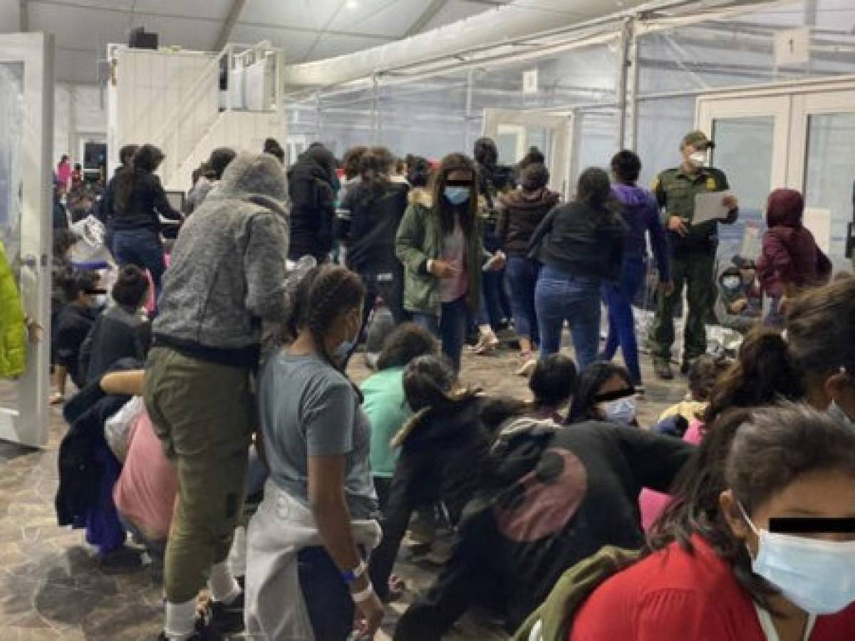 Congresista de EEUU denuncia 'condiciones terribles' de niños migrantes detenidos